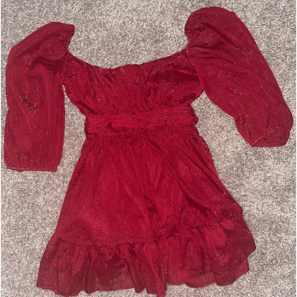 Lucy in the Sky Neia Ruffle Dress in Burgundy